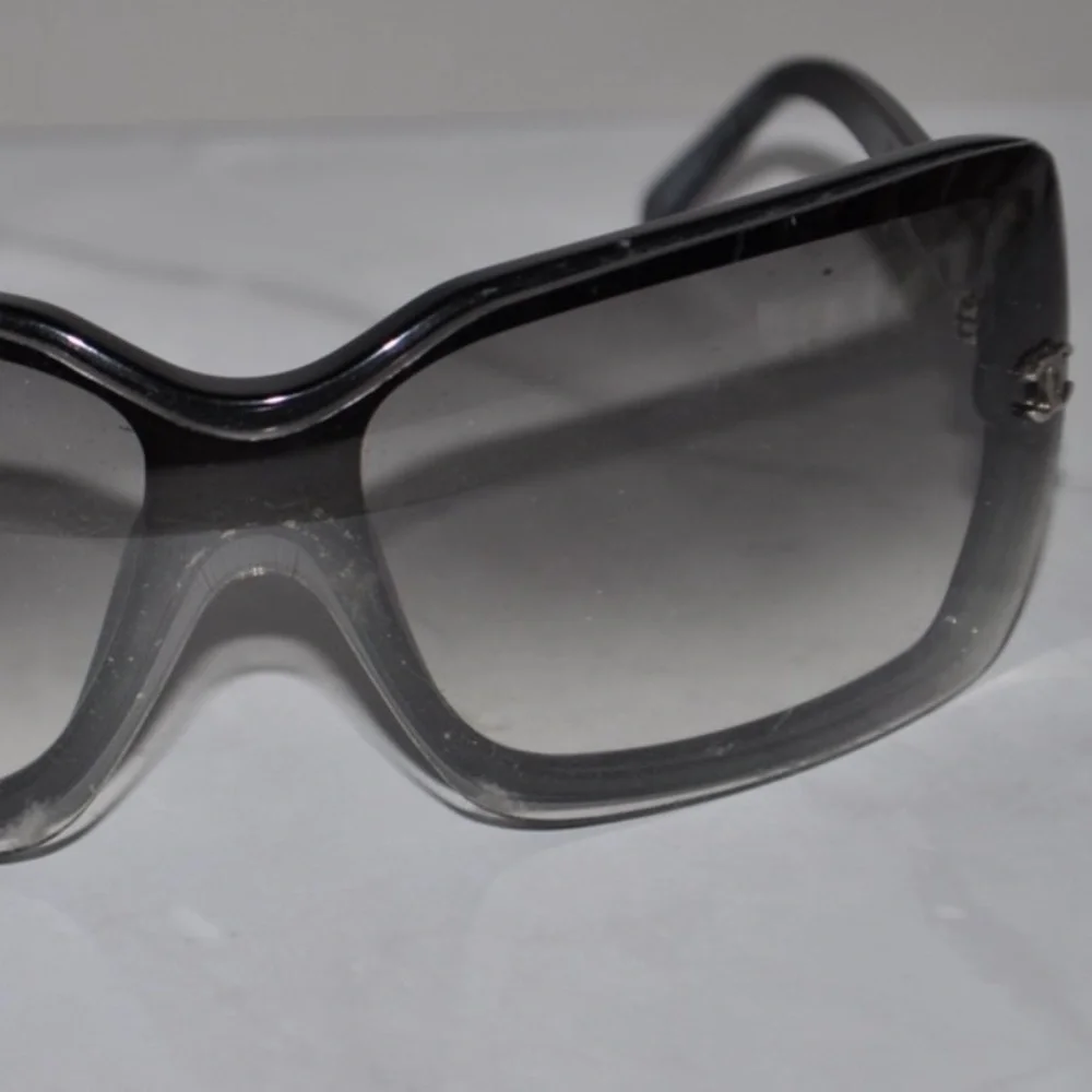 CHANEL Glossy Black Sunglasses